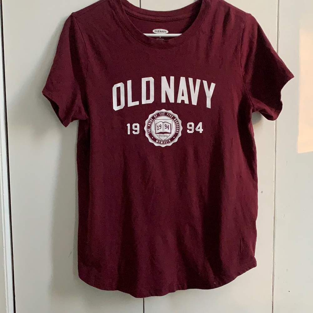 Old Navy EveryWear Graphic Tee